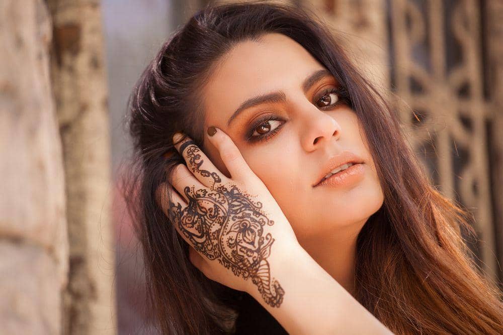 shutterstock.com/g/margoblack