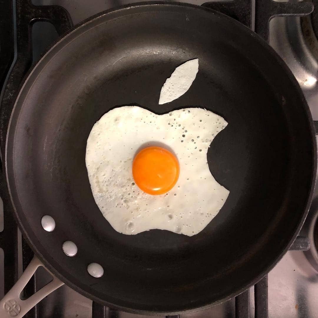 Instagram.com/the_eggshibit
