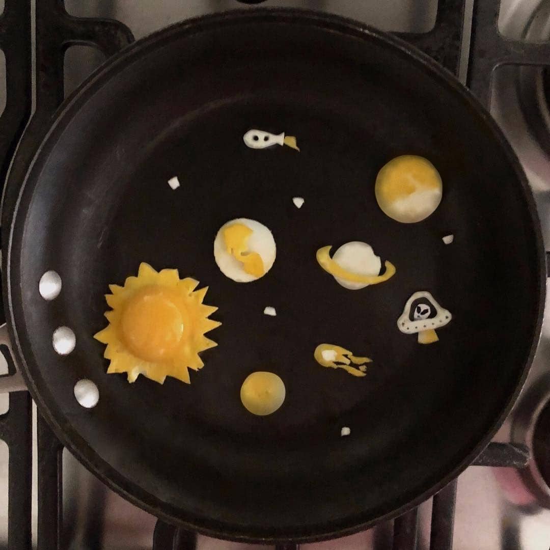 Instagram.com/the_eggshibit