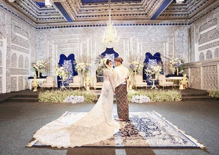 Instagram.com/keziatoemion