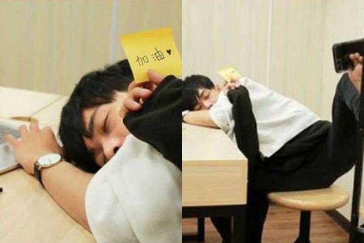 7 Foto Lucu Laki-Laki Single Saat Pura-Pura Punya Pacar, Bikin Ngenes!
