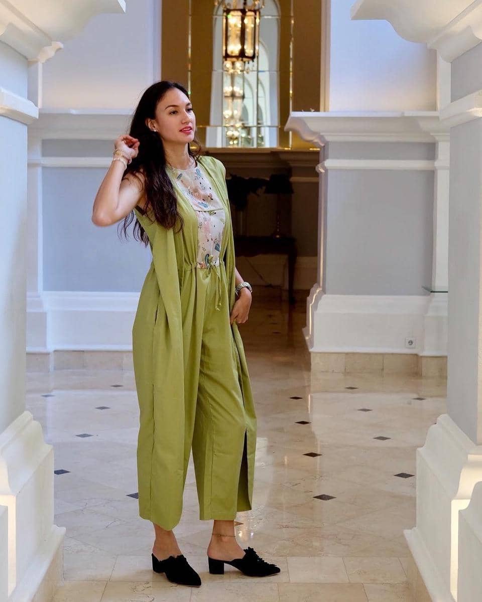 Popbela.com/@nadinelist