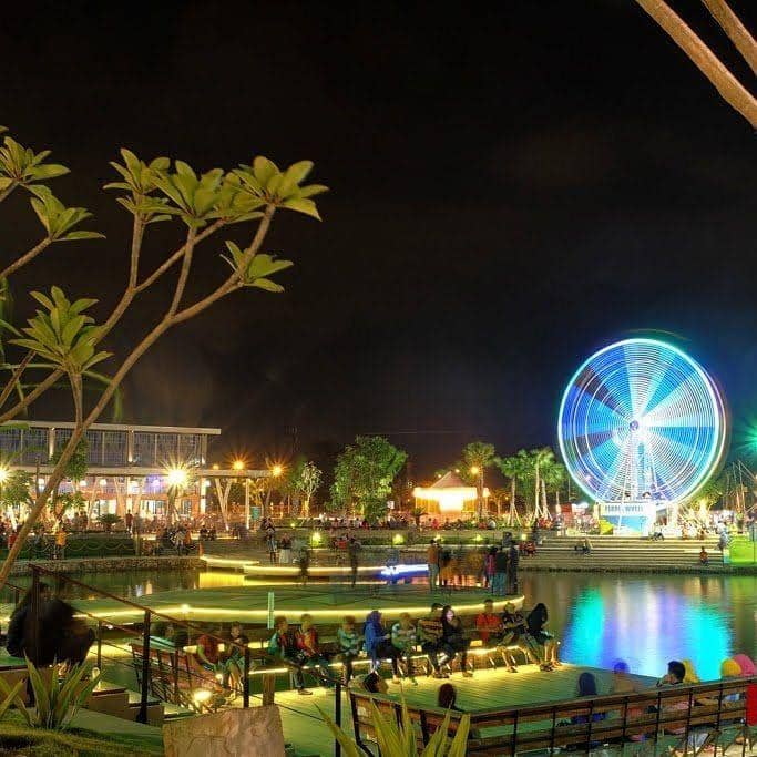 instagram.com/athomesurabaya