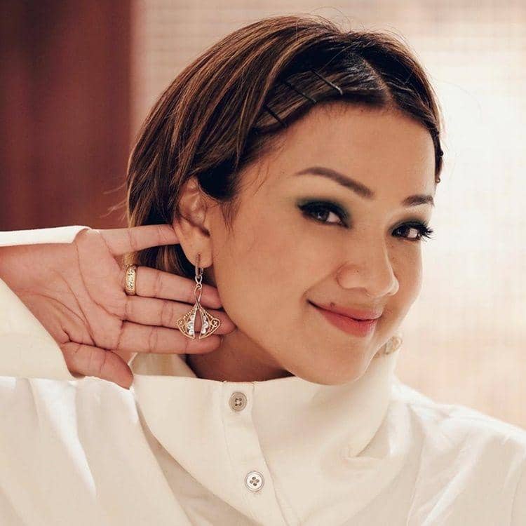 Instagram.com/nirinazubir_