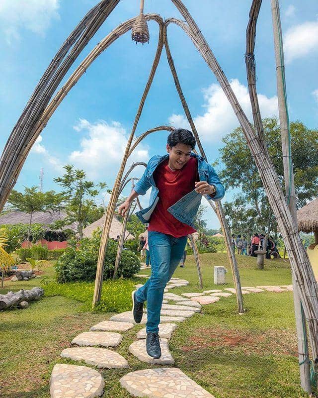 Instagram.com/qausarhy