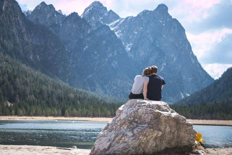 unsplash.com/@timonret