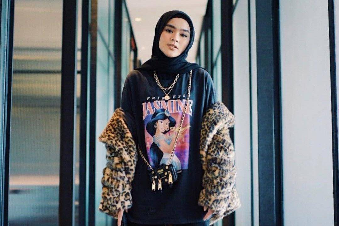 5 Inspirasi Gaya Boyish yang Bisa Ditiru Hijabers