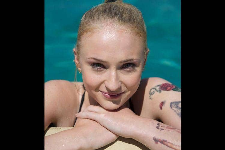 Instagram.com/@sophiet