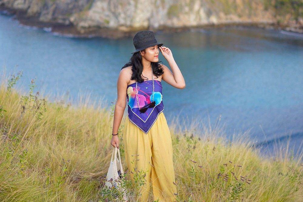Sempurnakan Outfit ke Pantai-mu dengan Mengandalkan Fashion Item Ini