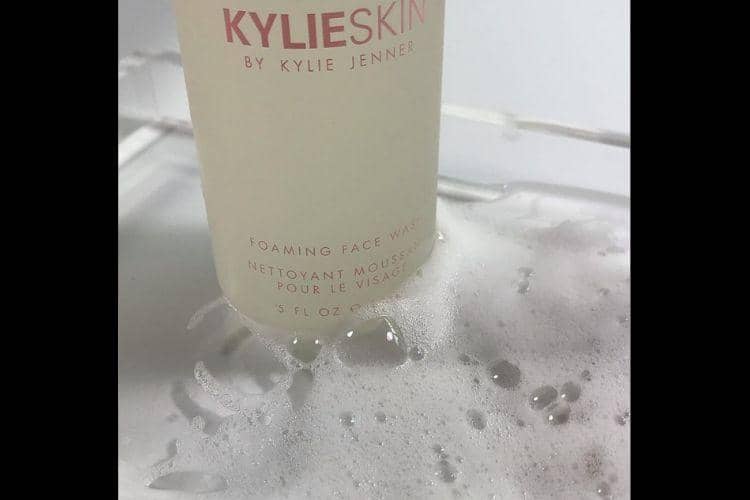 Instagram.com/@kylieskin