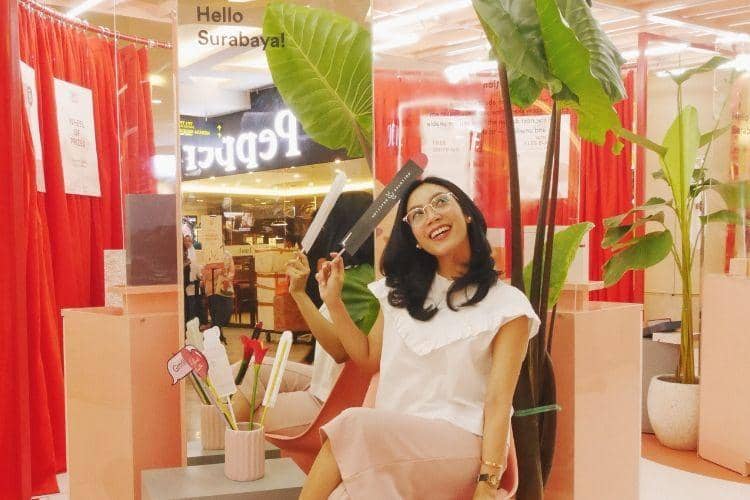 Popbela.com/ Rollover Reaction