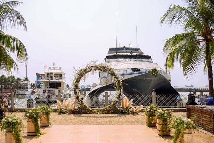 Instagram.com/nadinelist, the.eternity_id