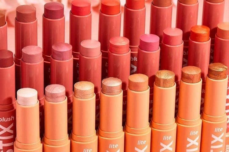 Instagram.com/@colourpopcosmetics