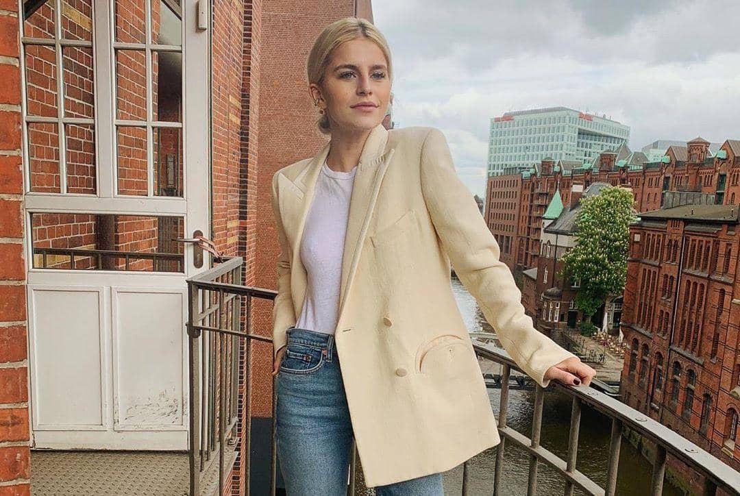 Instagram.com/@carodaur