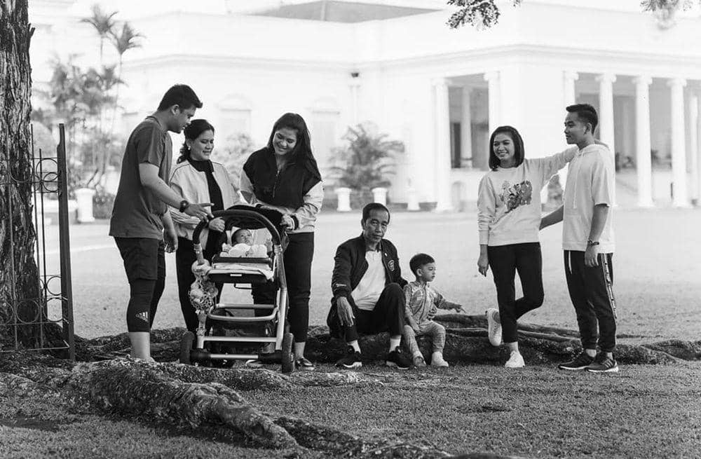 Ulang Tahun, Ini Momen Hangat Jokowi dengan Keluarga