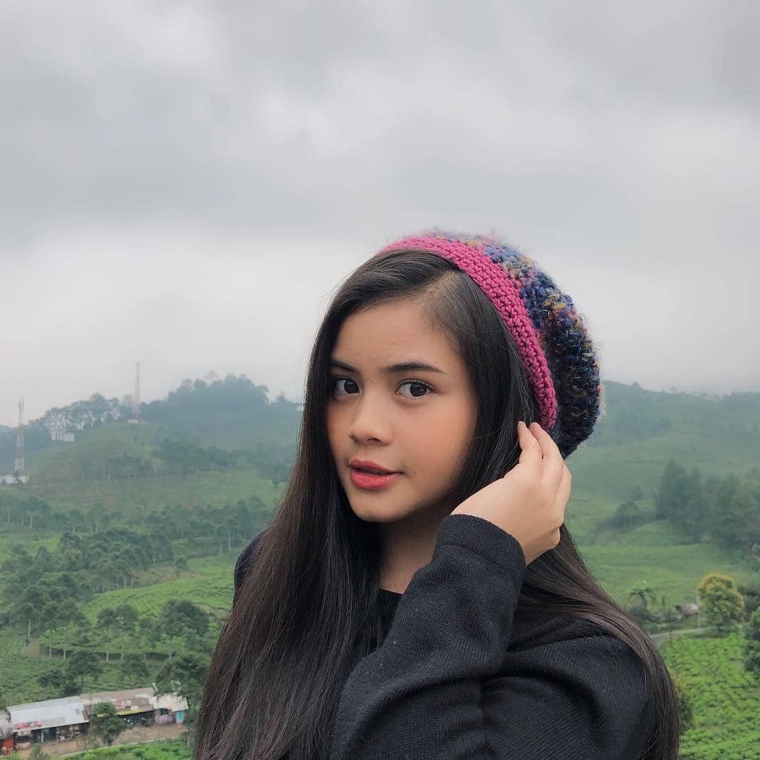 Instagram.com/nabilabintangadelia