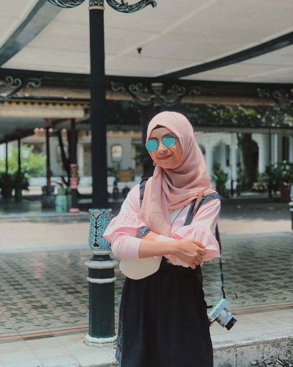 Instagram.com/nashwaaaz