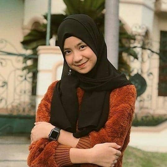 Instagram.com/nashwaaaz