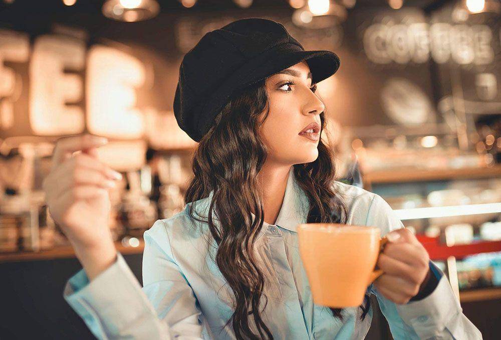 8 Cara Dapat Kenalan Baru di Coffee Shop