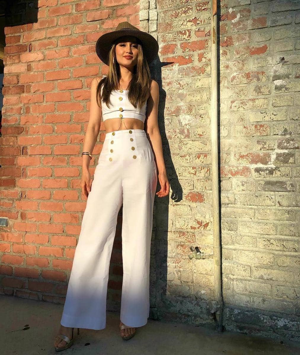 Instagram.com/claurakiehl