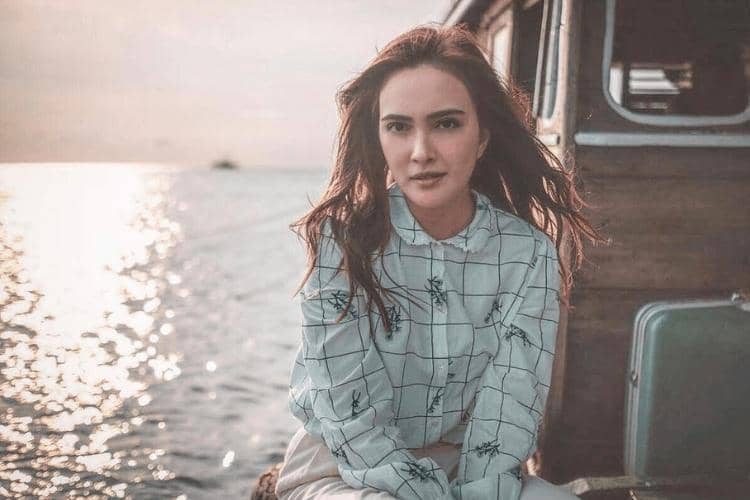 Instagram.com/shandyaulia