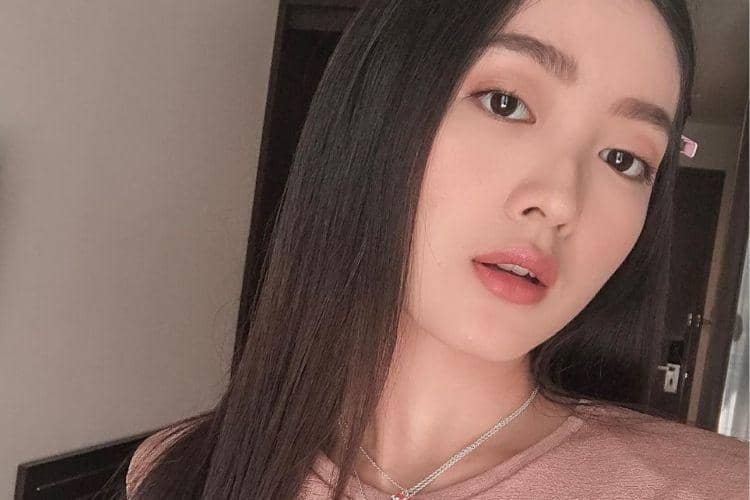 Instagram.com/@natashawilona12