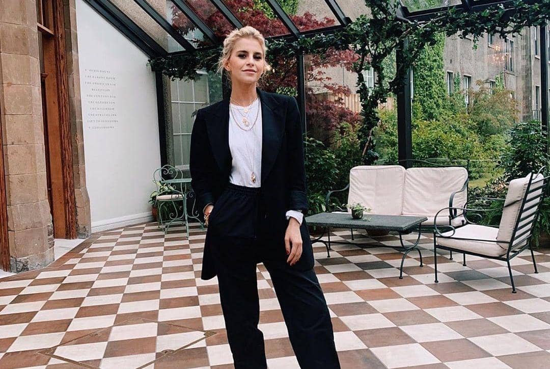 Instagram.com/@carodaur