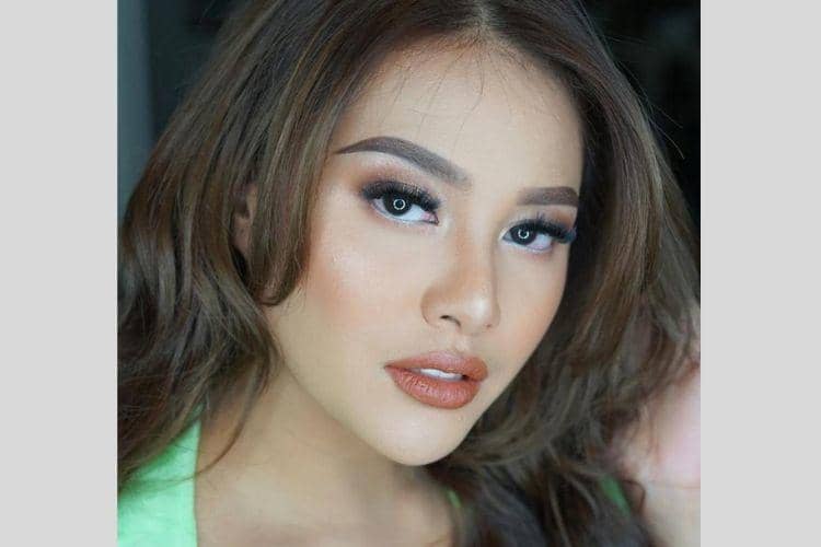 Instagram.com/@aurelie.hermansyah