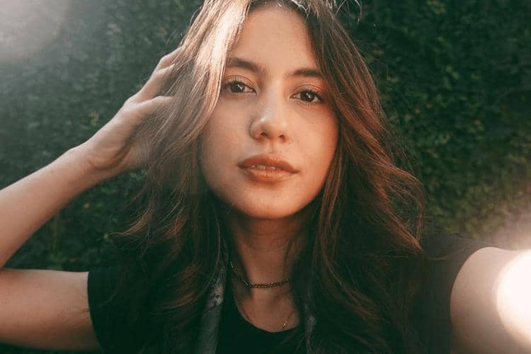 Instagram.com/pevpearce