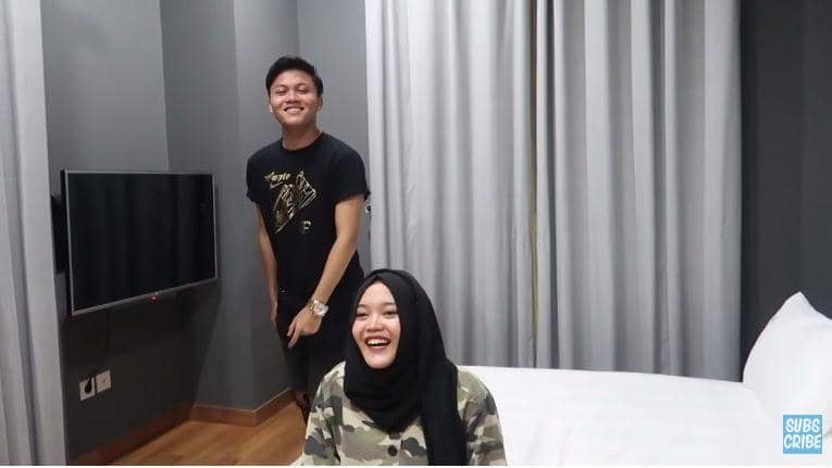 YouTube.com/Putri Delina