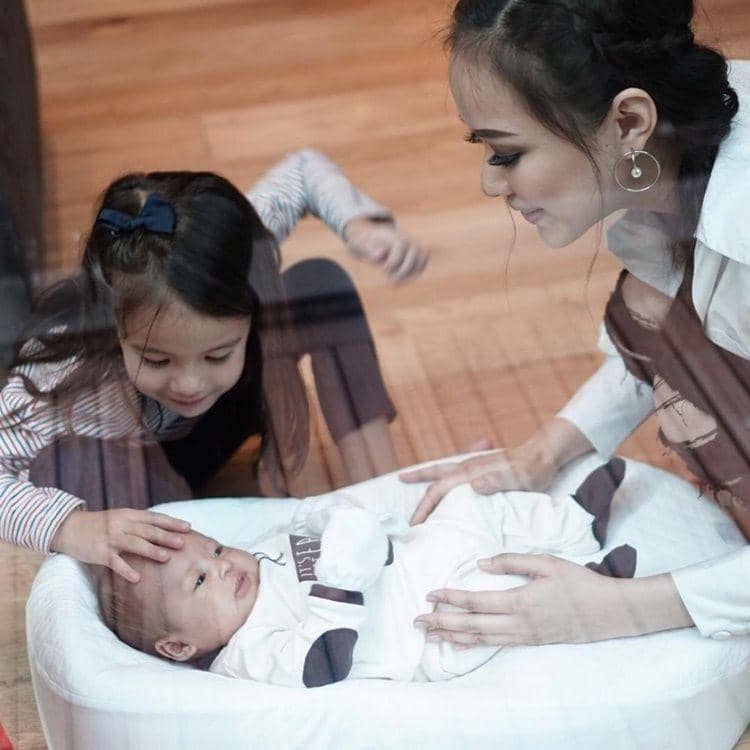 Instagram.com/yuanitachrist