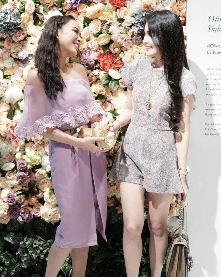 Instagram.com/yuanitachrist