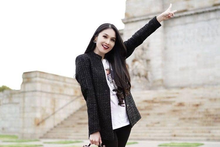 Instagram.com/sandradewi88