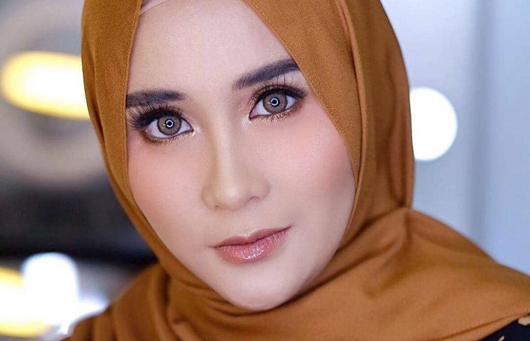 Instagram.com/ryana_dea