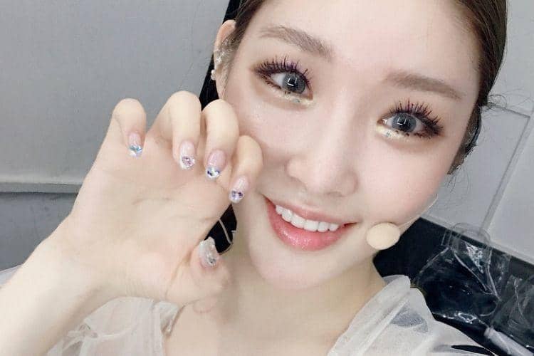 Instagram.com/@chungha_official