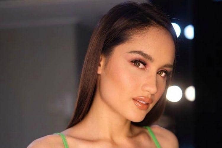 Sebelum Rehat dari Media Sosial, Begini 7 Potret Cinta Laura