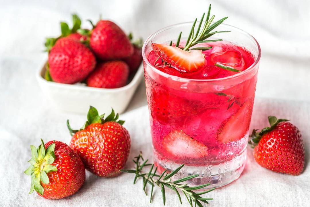 Bosan Air Putih, 8 Infused Water ini Segarkan Minumanmu