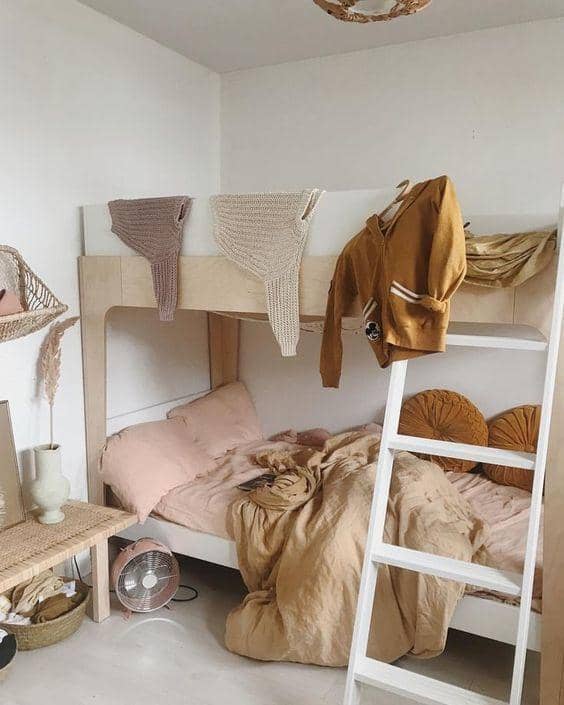 Instagram.com/sarahshabacon