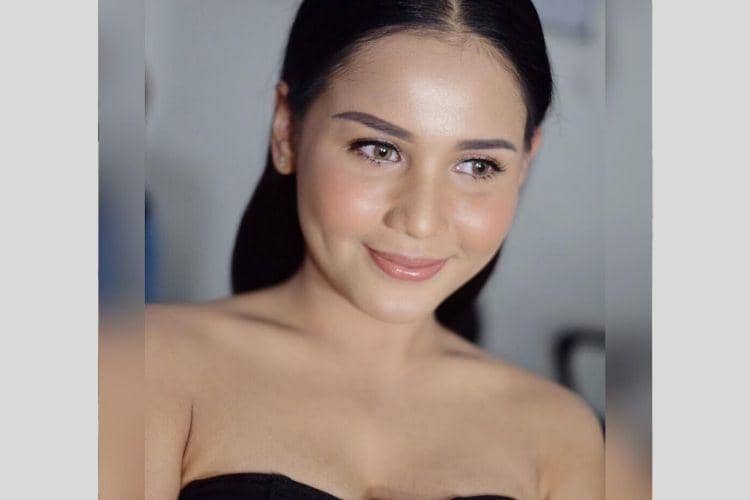 Instagram.com/@yunitasiregar