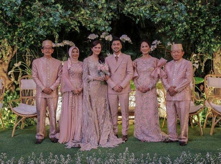 Instagram.com/annissanns