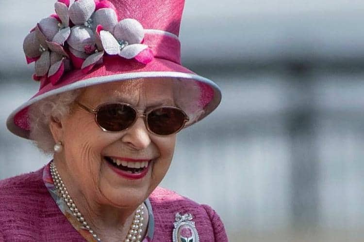 Instagram.com/@queen_elizabeth_fanpage