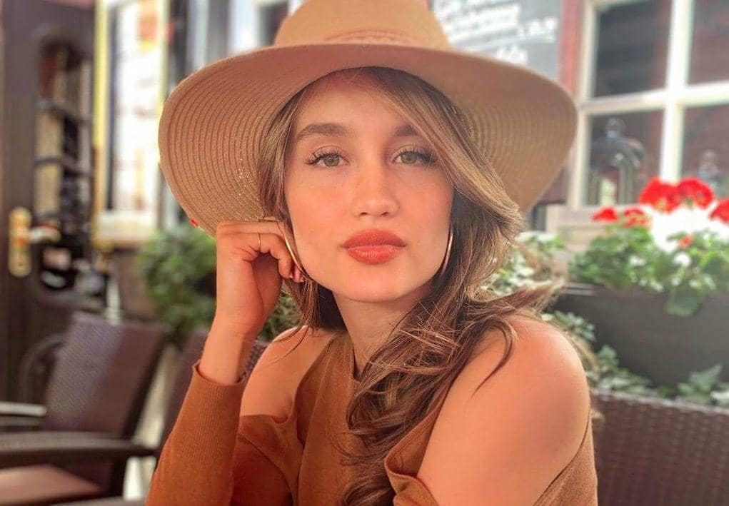 instagram.com/claurakiehl