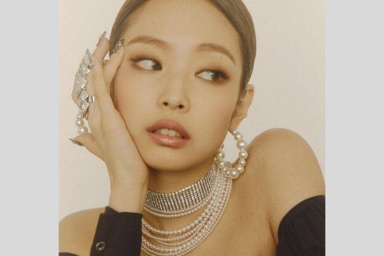 Instagram.com/@jennierubyjane