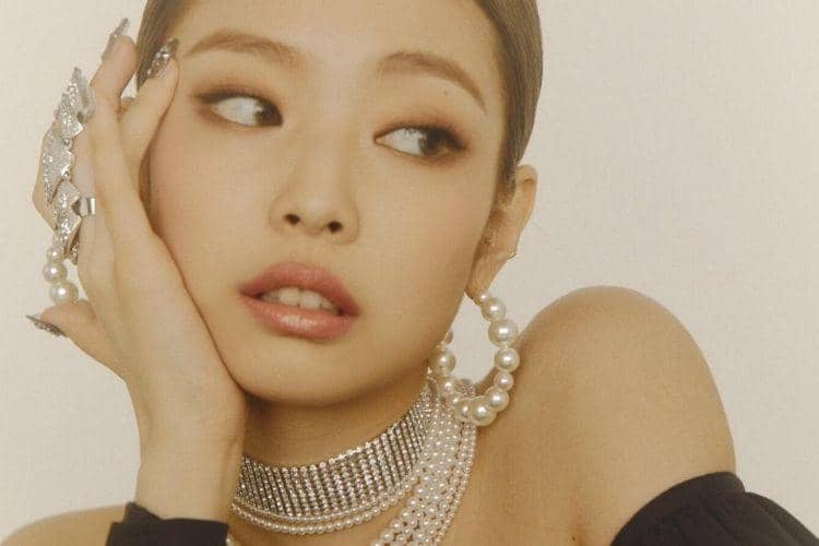 Instagram.com/@jennierubyjane