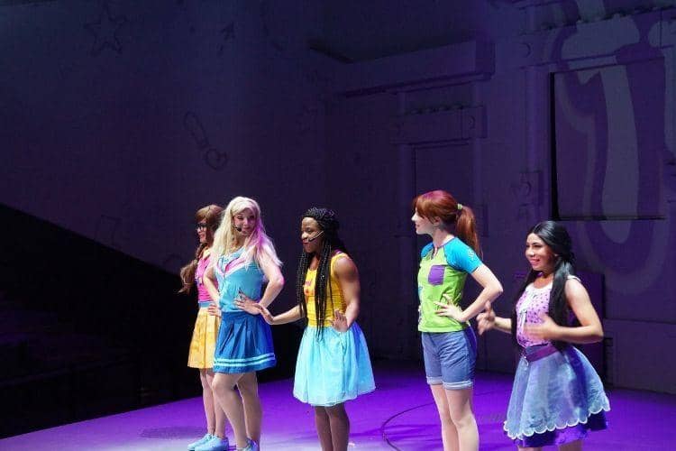 Popbela.com/Jennifer Alexis