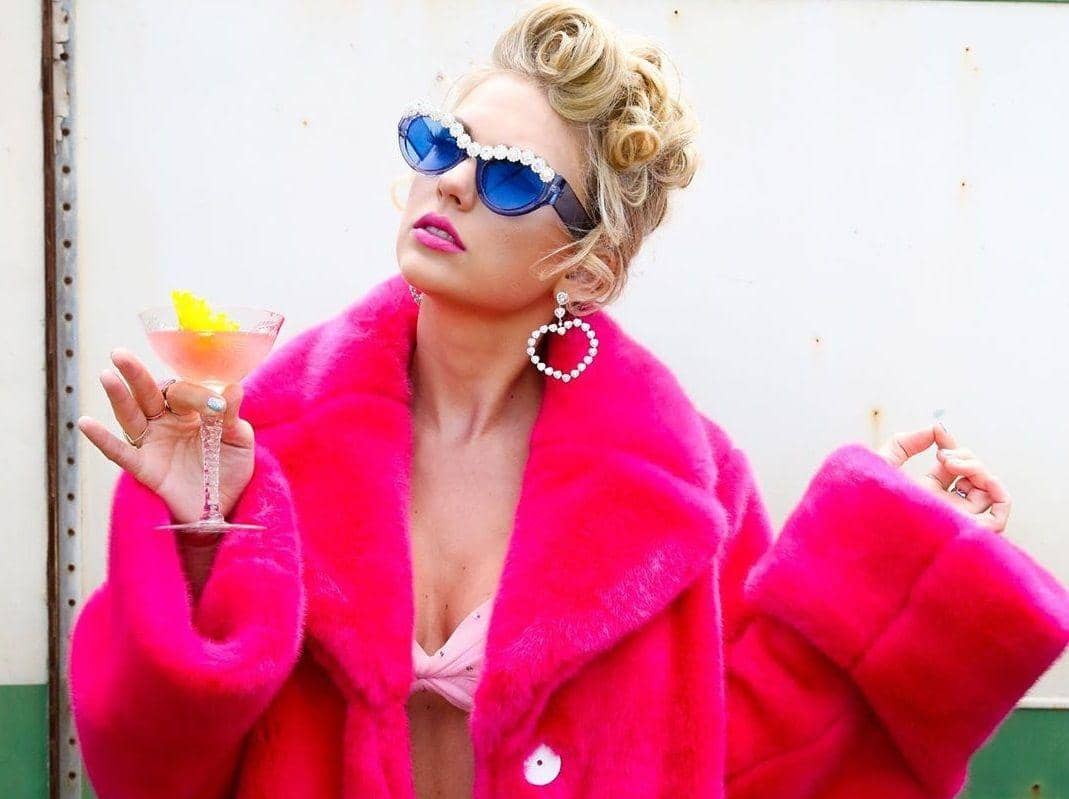 instagram.com/taylorswift