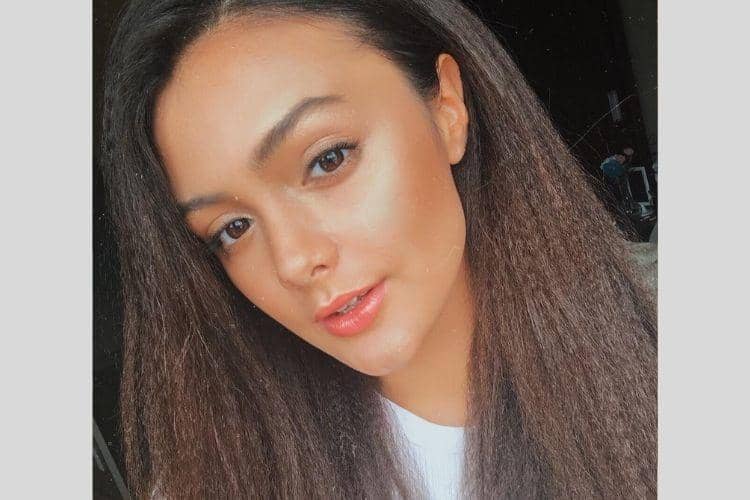 Instagram.com/@amandarawles