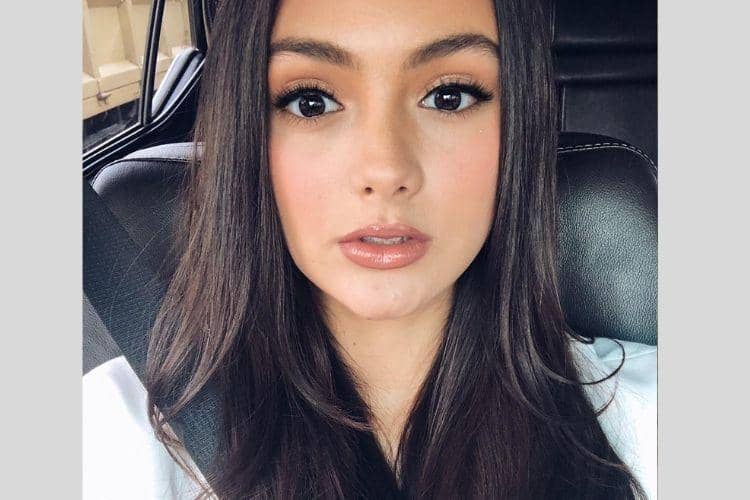 Instagram.com/@amandarawles