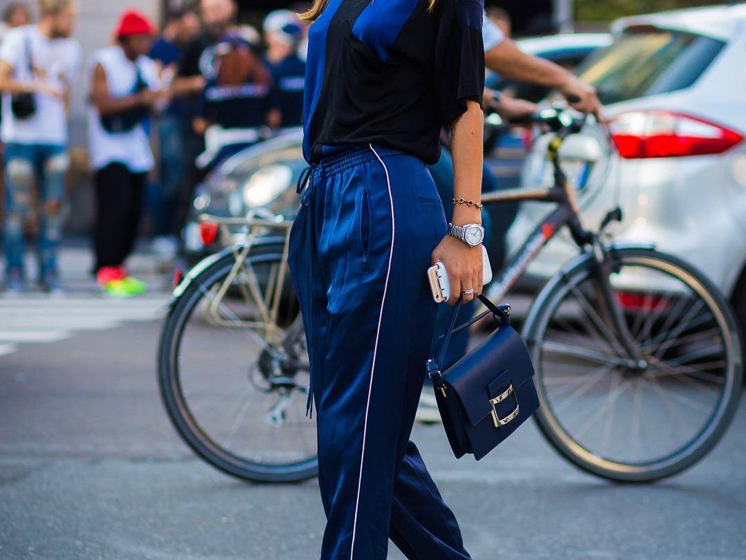 #PopbelaOOTD: Tampil Paling Modis Memakai Celana Track Pants