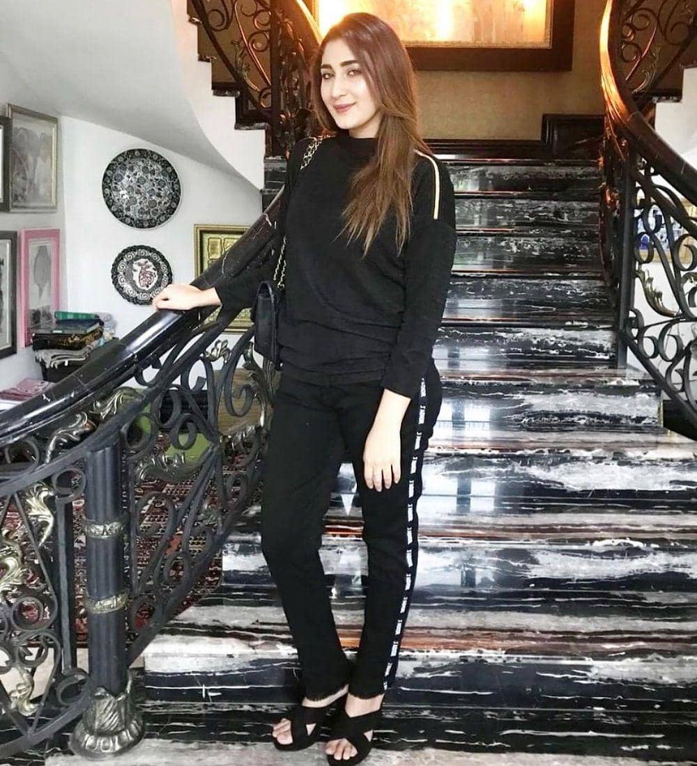 Instagram.com/tanianadiraa